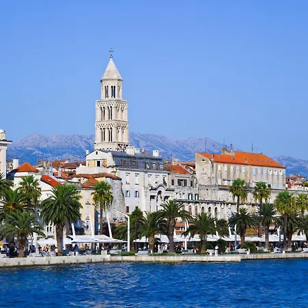 Apt With Patio In The Very Center Of Split Split