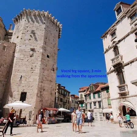Apt With Patio In The Very Center Of Split