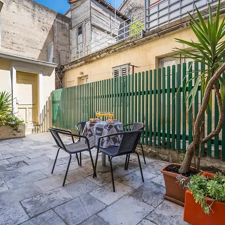 Appartement Apt With Patio In The Very Center Of Split