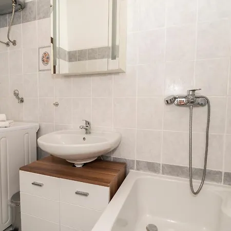 Apt With Patio In The Very Center Of Split *